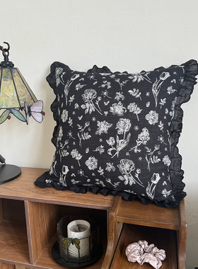 全棉法式复古花卉抱枕黑色蕾丝边靠枕客厅靠垫腰枕卧室装饰可拆洗