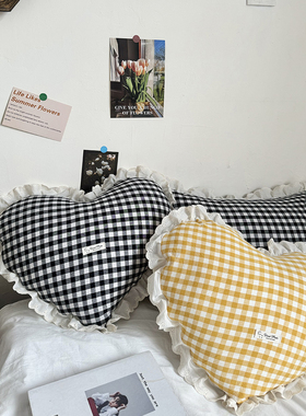 简约全棉蕾丝花边爱心抱枕椅子少女格子靠枕装饰布置道具含芯拆洗