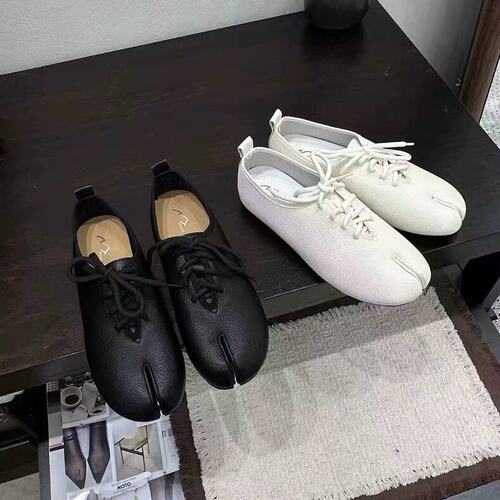 muzi时髦小众分趾系带单鞋韩系舒适软皮软底小皮鞋复古百搭猪蹄鞋