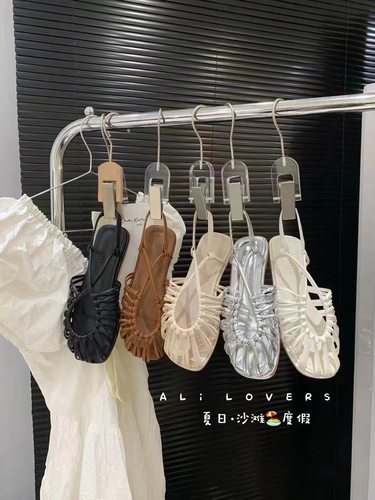 度假沙滩罗马镂空软底气质凉鞋