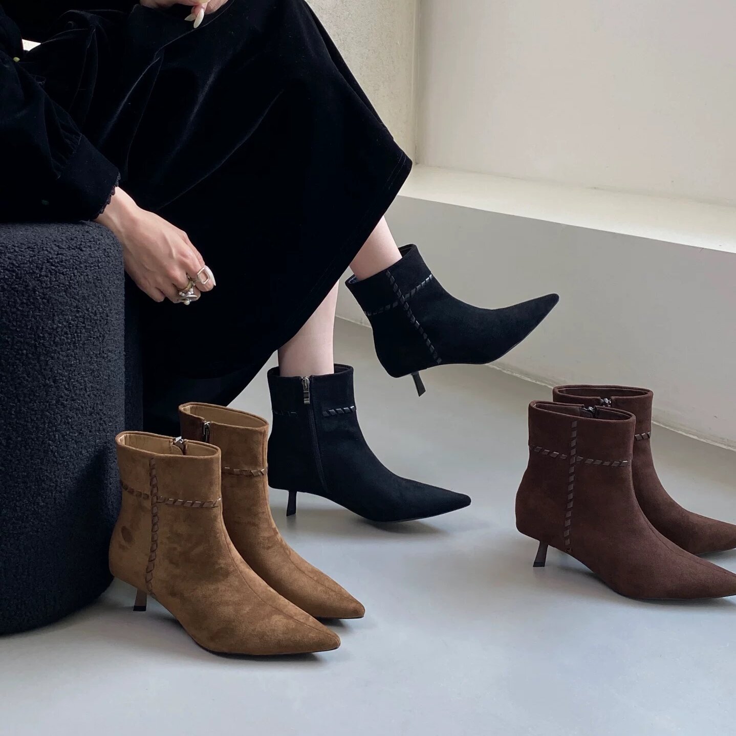 AII GUIFEI韩版绝美尖头短筒瘦瘦靴女2025年秋季新款复古简约踝靴
