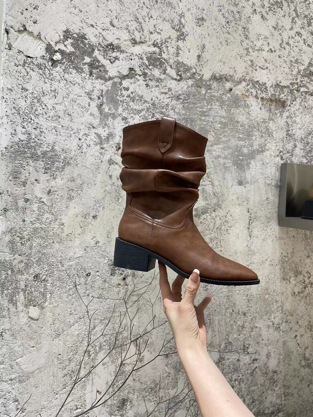 MIDIG YONEMACHI 레트로 누벅 가죽 라운드 투 두꺼운 힐 웨스턴 카우보이 부츠 가죽 슬리브 슬림 플리츠 스택 부츠