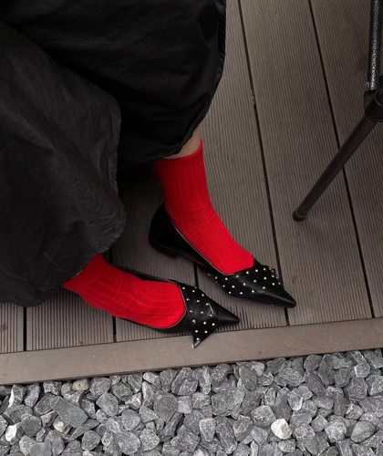 复古小众复古铆钉折叠尖头单鞋