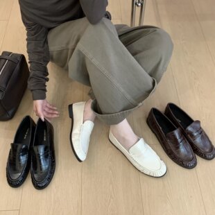 DOUDOUSHOW 网红同款褶皱乐福鞋女圆头粗跟黑色通勤豆豆单鞋