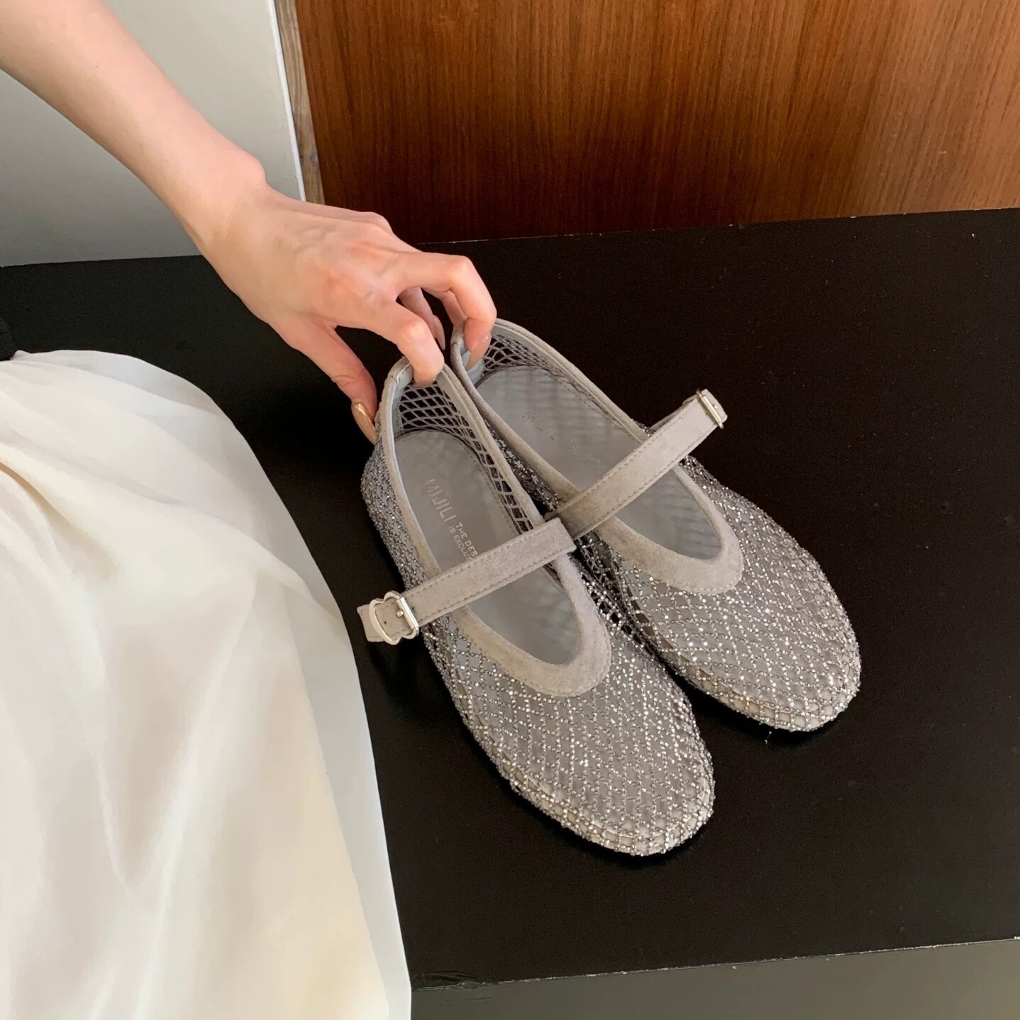 MIJILI SHOES水钻镂空玛丽珍鞋女平底一字带渔网芭蕾舞鞋复古单鞋图片