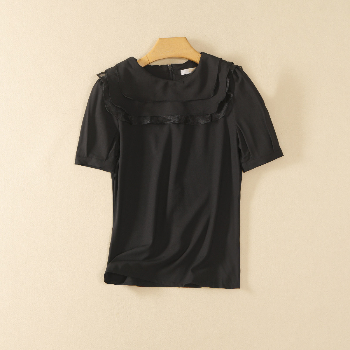 夏季新款女装泡泡袖娃娃领雪纺短袖衬衫气质可爱修身气质百搭上衣