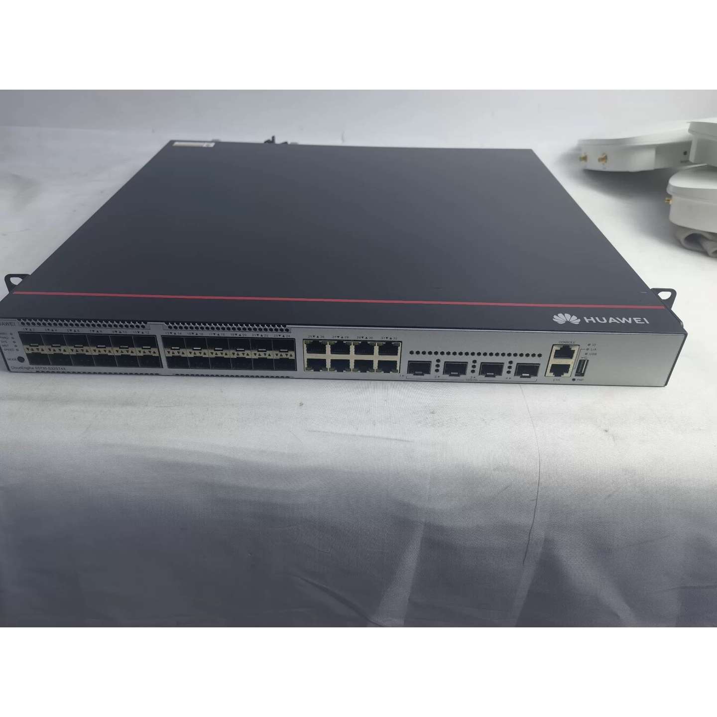 (议价)S5735-S32ST4X 三层千兆乙太网交换机,可堆叠