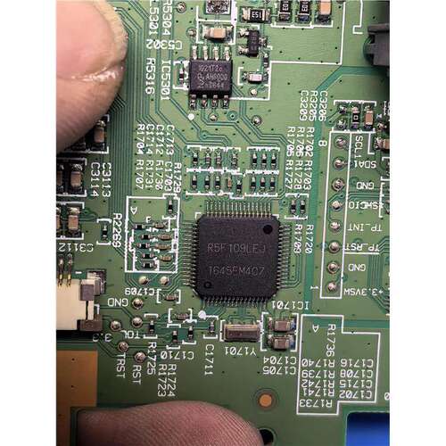 R5F109LEJ   汽车电脑板cpu  客户需要写数据