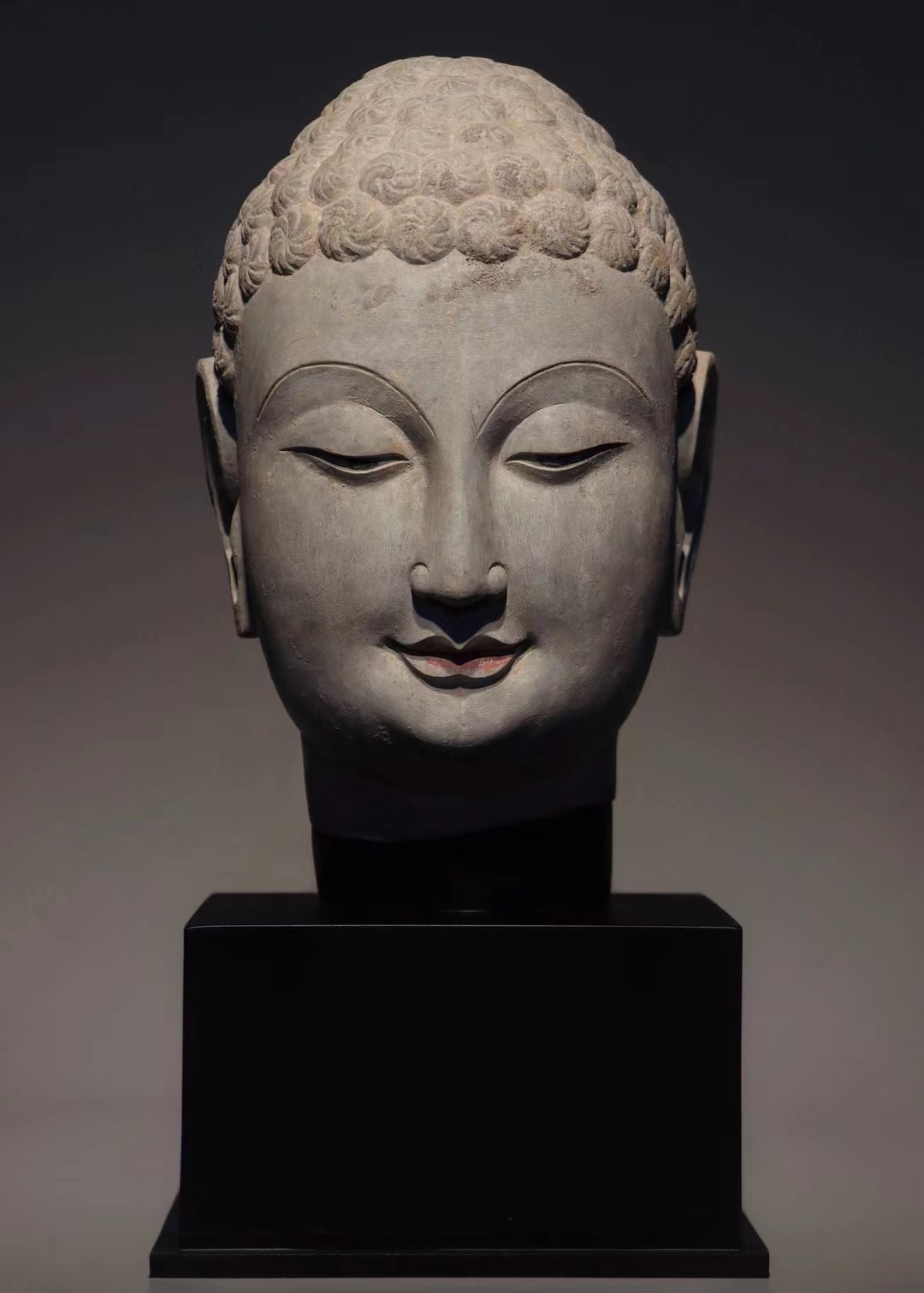 仿古石雕北齊青州佛造像佛头佛首摆件玄幻客厅彩绘摆件