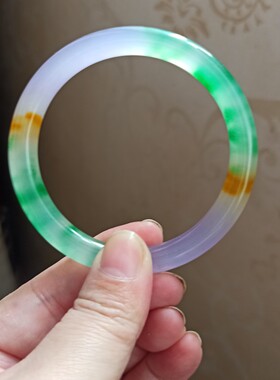 独龙玉冰种翡翠色玉手镯石英岩玉石细圆条三色淡紫带翠绿色玉镯子