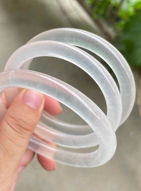 透明高冰种天然石英岩玉手镯翡翠平替白月光细圆条白色水沫玉镯子