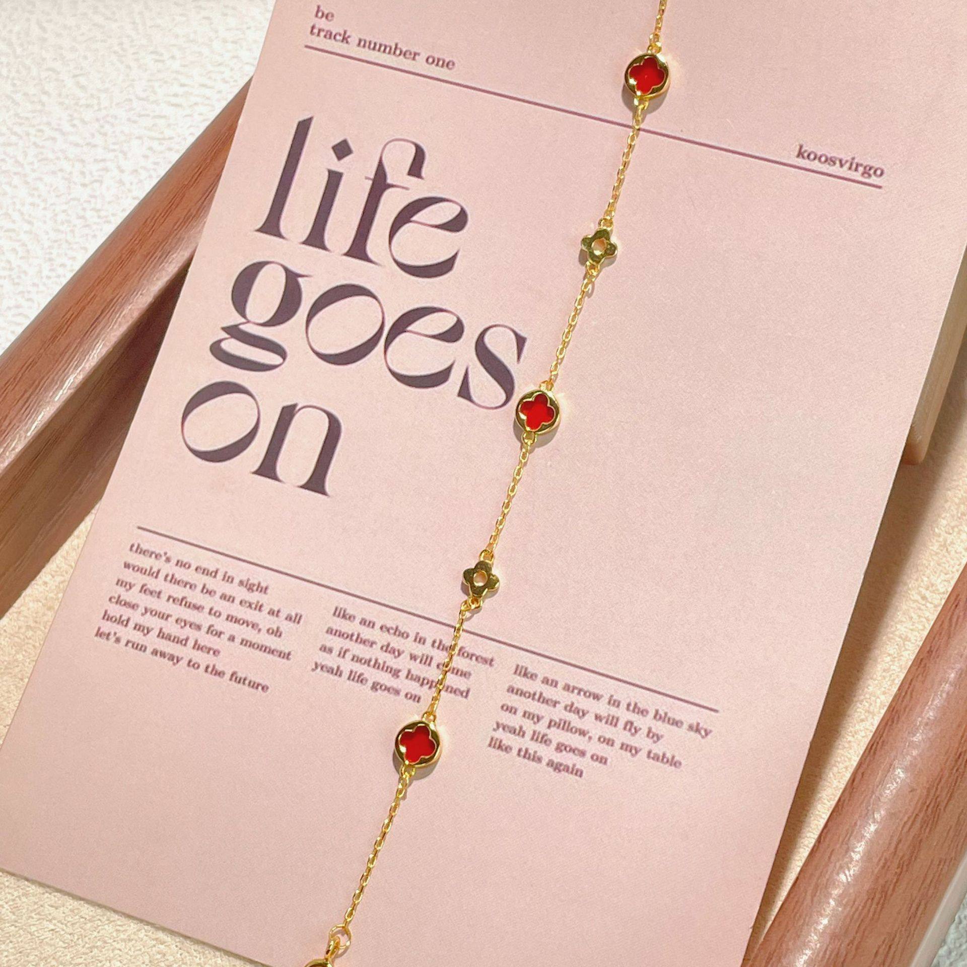 s925纯银镀黄金色幸运四叶草红玛瑙手链时尚百搭欧美风精致女手饰