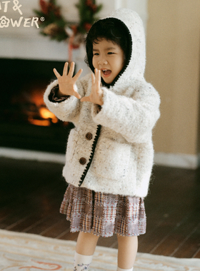 Cat&Flower冬季居家户外轻盈羊毛保暖定制纽扣宽松连帽白色外套