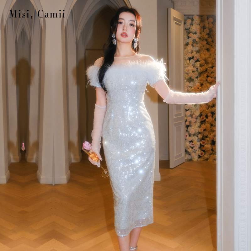 Misi.Camii2024新款女士名媛风修身羽毛一字肩亮片长款礼服连衣裙