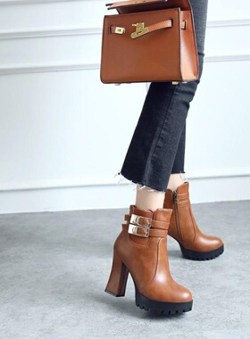 秋冬粗跟高跟短筒女厚底马丁靴棕色灰色靴子大码女鞋性感短靴  ZX