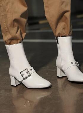 新款秋冬新款婚鞋伴娘红色圆头粗跟高跟大码短靴 40 45 naI