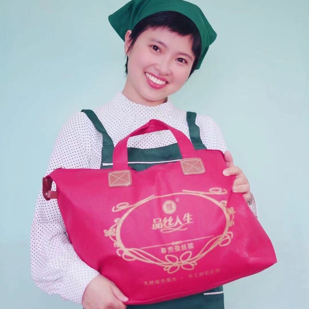 手工100蚕丝被学生丝棉被四季被图片
