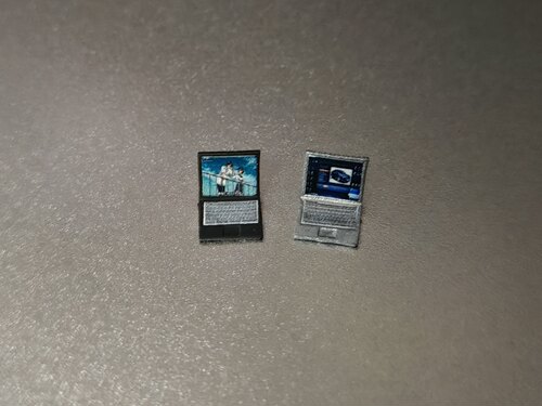 EZ 1/64笔记本电脑模型 微缩场景摆件