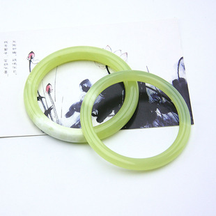 口径 59.8 独特之美 58.9 天然岫玉精品青提奶盖手镯