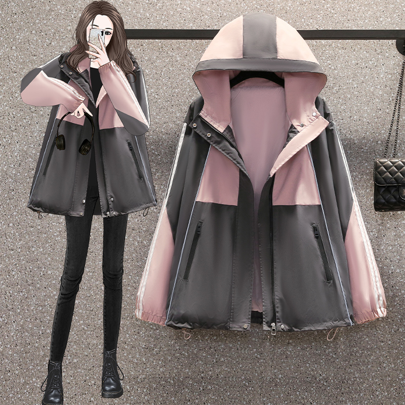 胖MM大码春秋装2024年新款宽松轻便防水洋气减龄冲锋衣外套200斤