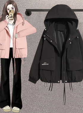 胖MM大码女装2025年春秋新款帅气宽松减龄显瘦连帽休闲风衣外套潮