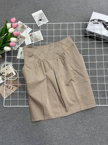 高端时尚简约百搭显瘦包臀半身裙休闲裤女设计感宽松显瘦减龄裙子