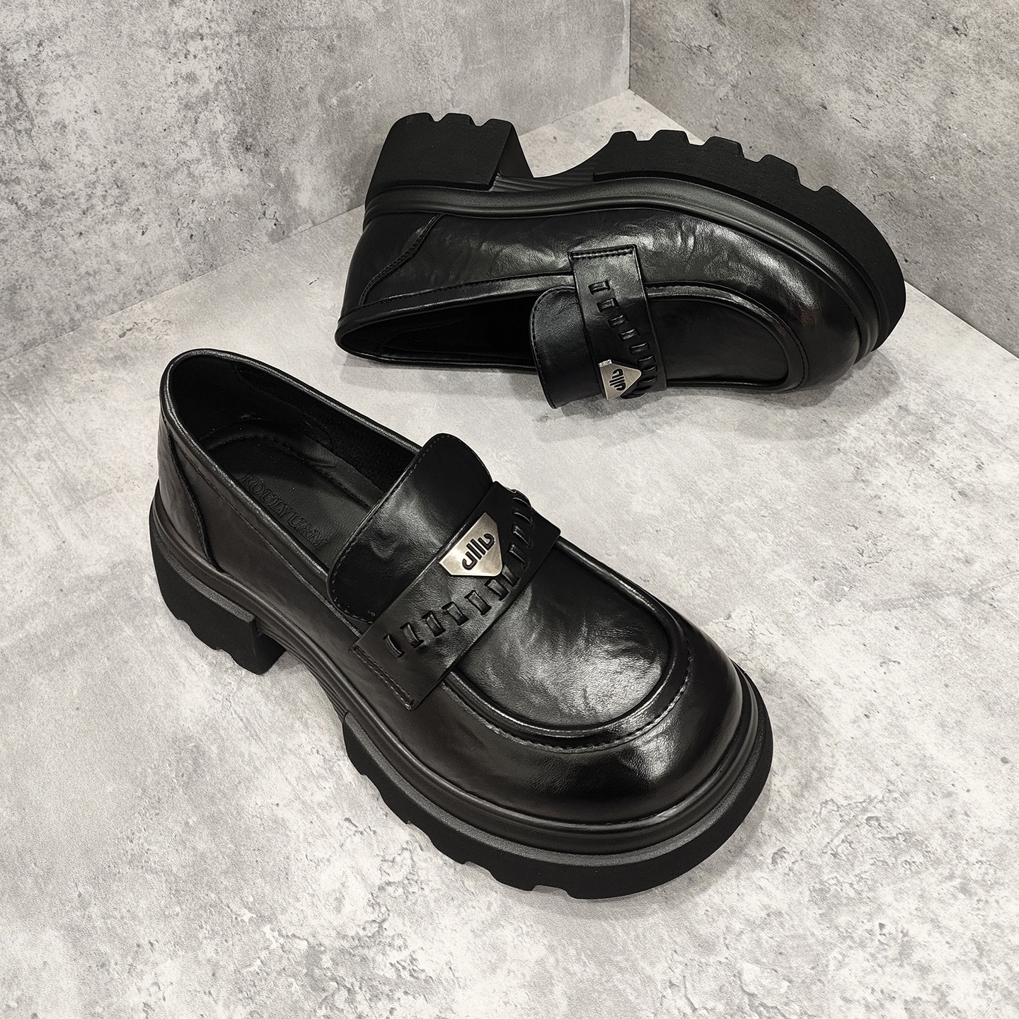 真皮厚底爆款乐福鞋女2026春夏新款小个子增高时尚百搭舒适小皮鞋