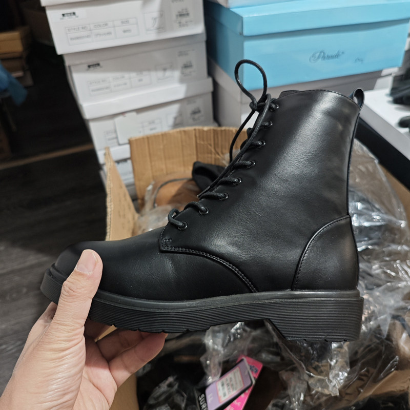 出口日本外贸潮牌秋冬季平底休闲侧拉链马丁靴小短靴5000日元,女鞋,马丁靴,淘宝优惠券,粉丝福利购,淘宝优惠卷