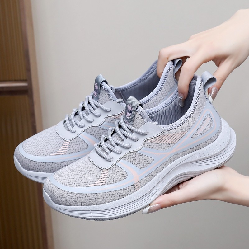 春秋老北京布鞋女单鞋超轻软底爆米花妈妈运动鞋厚底防滑减震透气,女鞋,时尚休闲鞋,淘宝优惠券,粉丝福利购,淘宝优惠卷