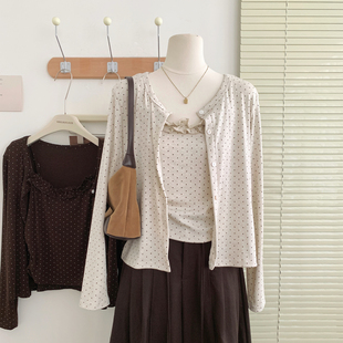 花花家韩系秋装甜辣风波点吊带+开衫两件套修身显瘦百搭花边上衣