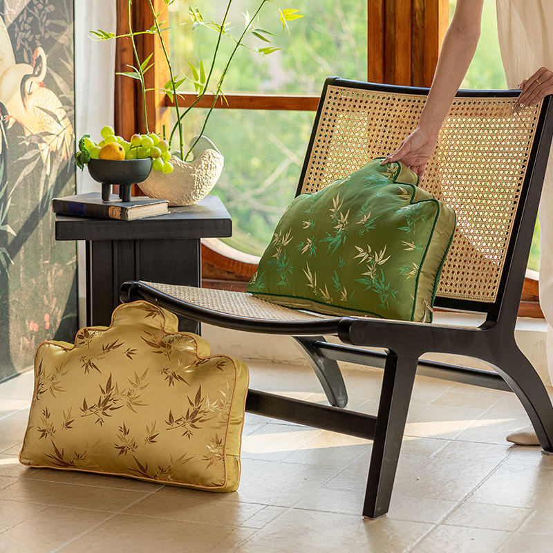 靠山抱枕沙发客厅轻奢高级感创意靠枕实木椅子靠背办公室腰靠靠垫