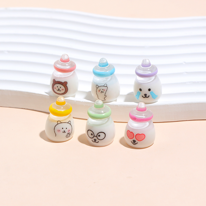 卡通可爱小熊奶瓶立体树微缩脂摆件创意电脑桌面车载装饰品小摆件