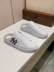 2026 Summer Men's Closed-Toe Sports Half-Slipper Breathable Lazy Casual White Shoes for Outdoor Wear Fashionable Trendy Slip-Ons