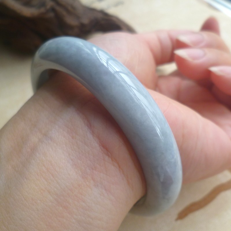 【玄冰玉阁】天然A货翡翠/淡紫色58MM正圈手镯3813带证书 特价