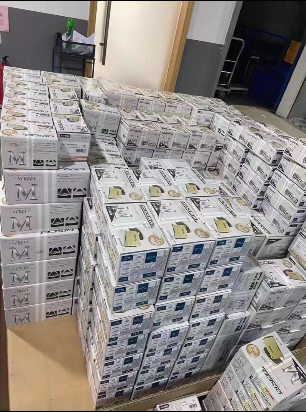 正品日本DIXCEL汽车刹车片刹车皮适配奔驰宝马奥迪大众丰田本田