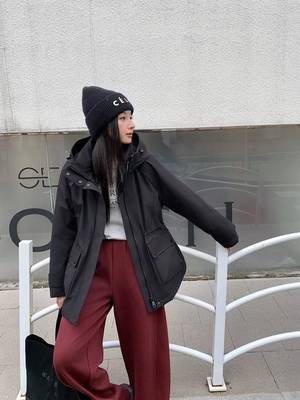 168190连帽工装保暖短款90白鹅绒羽绒服冲锋衣外套女冬新2024