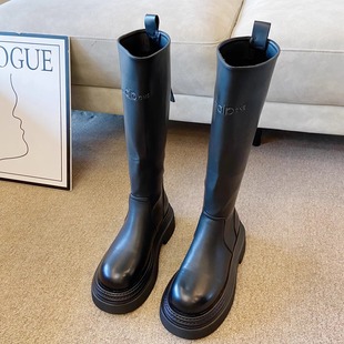 欧洲站时尚英伦风厚底皮带扣高筒马丁靴女冬季百搭显瘦增高机车靴