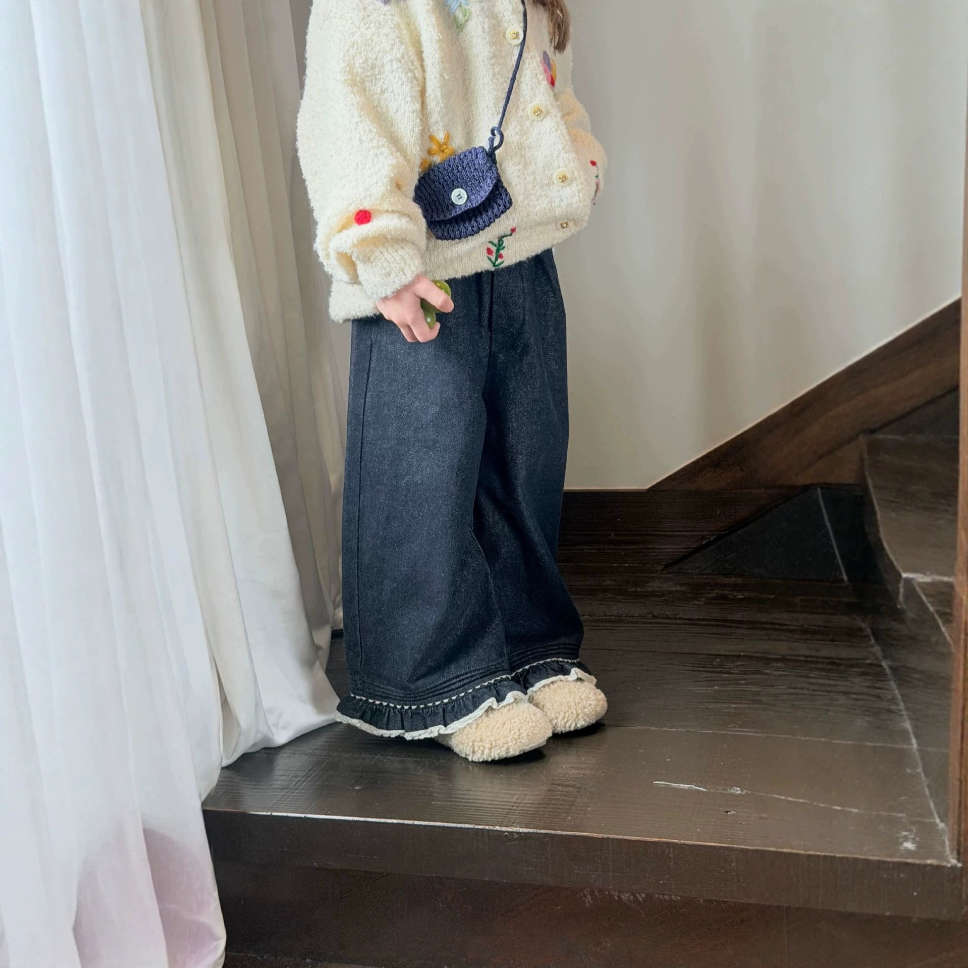 女童牛仔阔腿裤2026年秋天新款童装洋气花边长裤女宝儿童宽松裤子