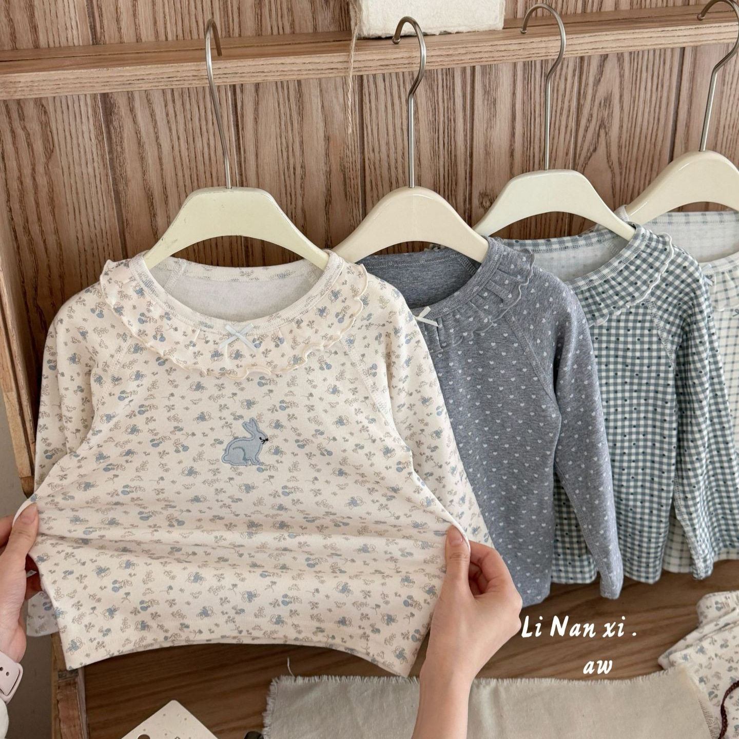 韩系女童木耳边碎花家居服套装6秋宝宝甜美立体蝴蝶结睡衣秋款新