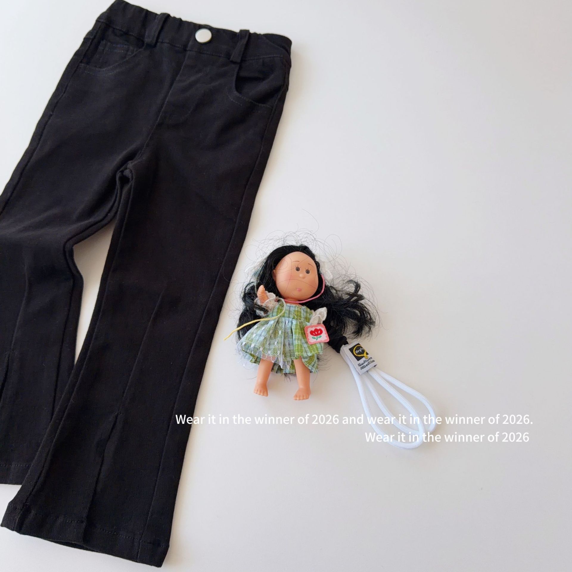 女童秋季2026新款韩版潮范儿童洋气时髦宽松微喇裤脚开叉纯色长裤