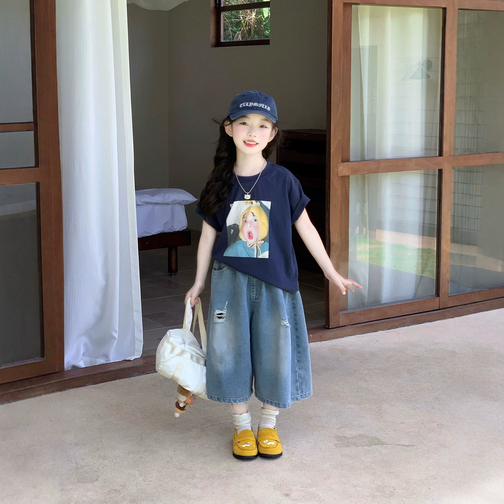 女童短袖T恤2026夏季新款白搭宽松版上衣中小儿童破洞牛仔七分裤