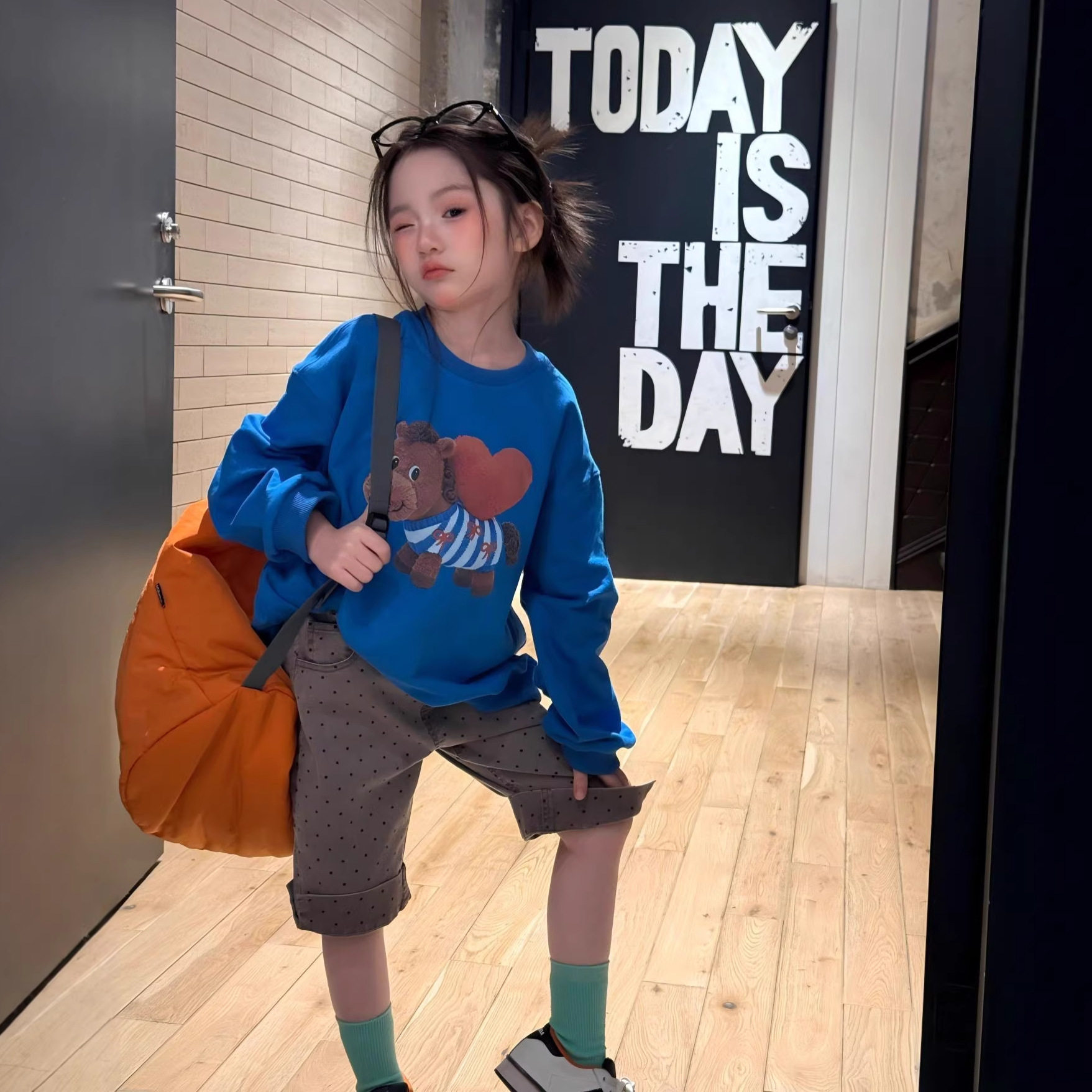 女童26春季新款韩系卫衣上衣波点中裤洋气时髦蛋糕半身裙子洋气新