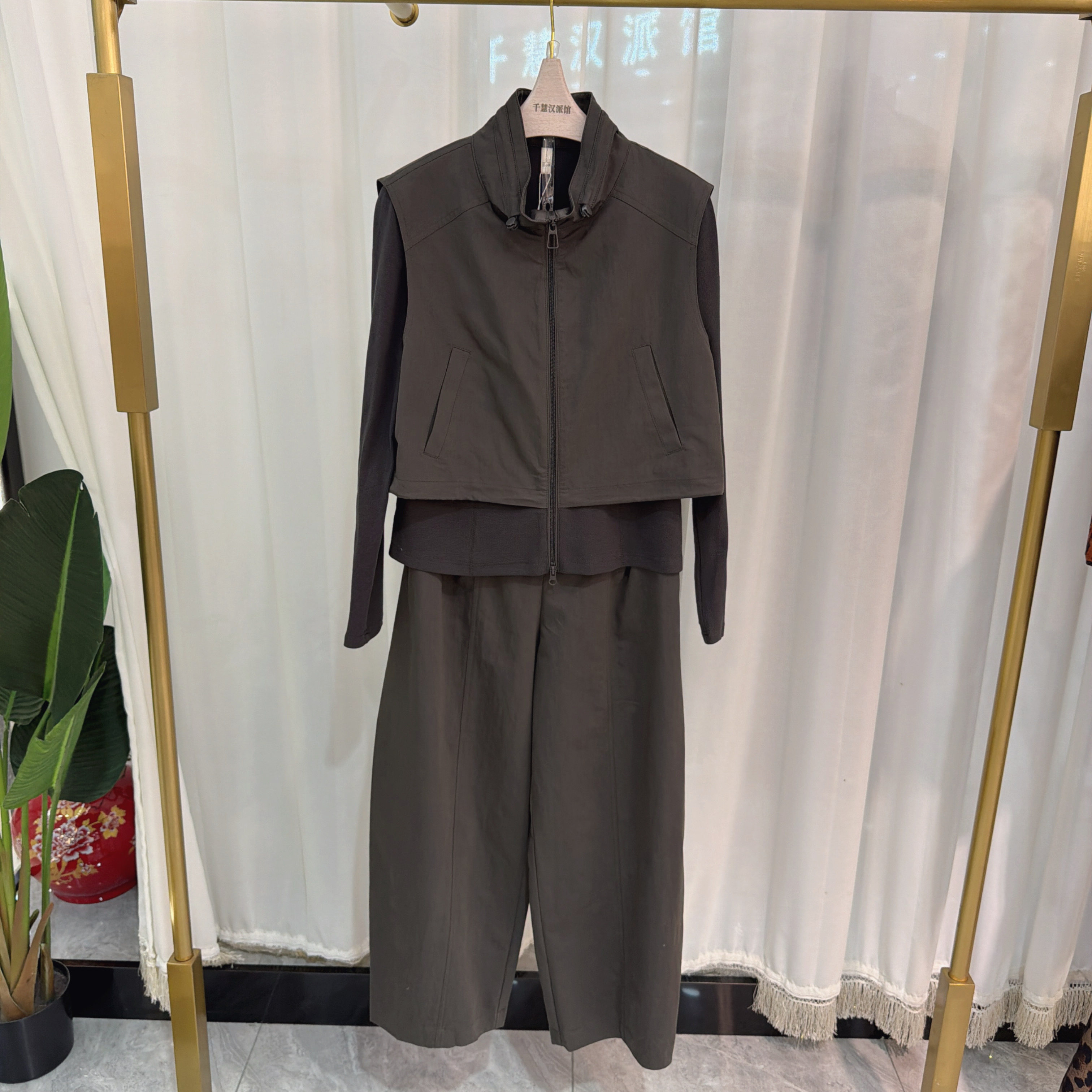 6Q01069套裤女假两件上衣裤子