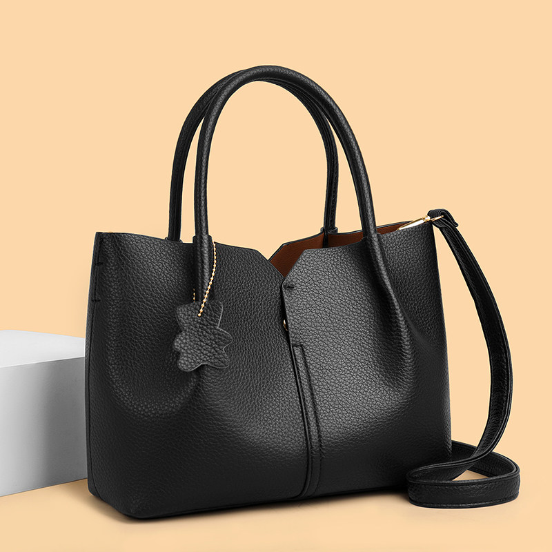 品牌女包2026新款软皮中年手提妈妈包女士时尚大容量斜挎大包包女