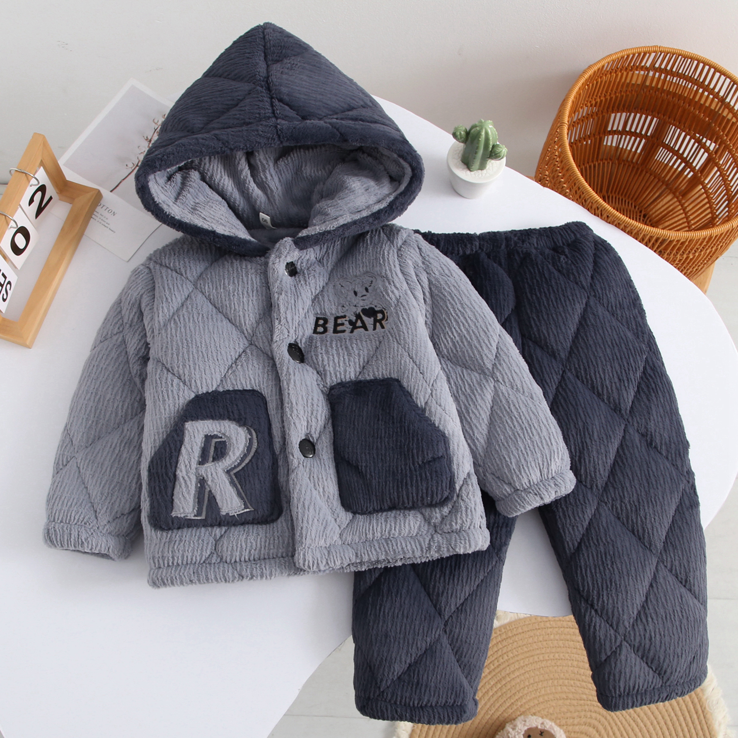 儿童睡衣冬季三层加厚夹棉法兰绒