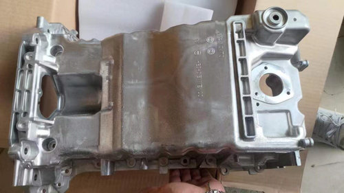 适用于英菲尼迪InfinitiQ60 Q50 Q70发动机油底壳