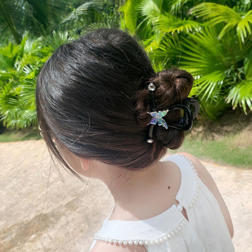 韩国儿童蝴蝶爱心钻抓夹不伤发鲨鱼夹少女心清新发卡超仙后脑勺夹