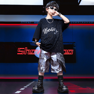 架子鼓演出服男童儿童摇滚乐队表演服装短袖银色短裤嘻哈街舞套装