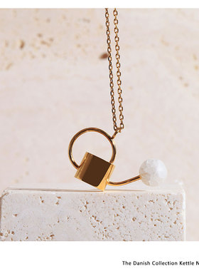 theC设计师品牌丹麦人系列黄铜镀18K金长嘴水壶项链新款