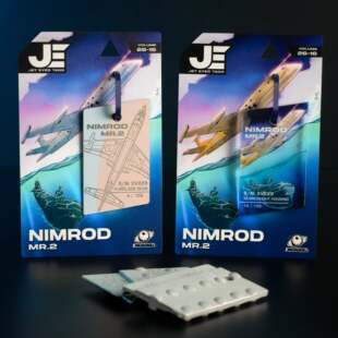 JETs英国皇家空军MR2猎迷反潜机 海上巡逻机Nimrod蒙皮钥匙扣挂件